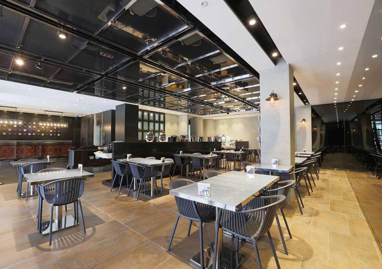 Royal Group Hotel Bo Ai Branch Kaohsiung Exterior photo
